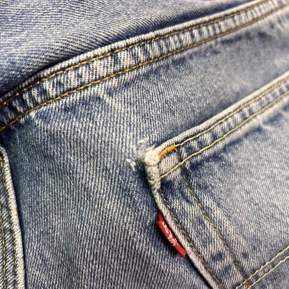 Levis 550 Jeans Mens 33x34 Blue Medium Wash Relaxed Tapered Denim Pants Casual